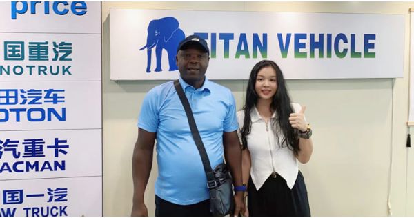 A Trinidadian Customer Came to Guangzhou Tongya Vehicle to Buy a 100 Ton Low Bed Trailer