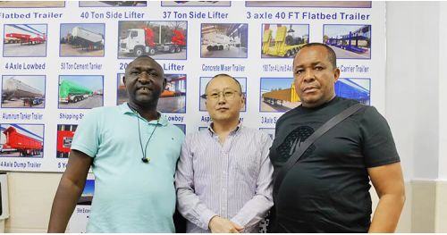 Burkina Faso Customers Visit Tongya Vehicle to Buy Fuel Tanker Trailer