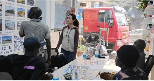 Tongya Welcomes Zambia Customers to Come to The Factory for Inspection