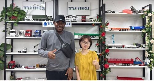 Nigerian Customer Visit Tongya to Buy 3 Axle Lowbed Trailer