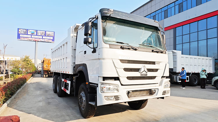 Used Howo Dump Truck for Sale in Cameroon