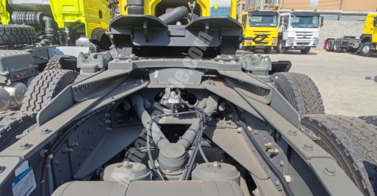 Howo 400  Sinotruk Howo 6x4 Tractor Truck in Guam