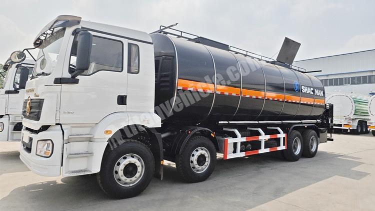Shacman 8x4 Fuel Tanker Truck for Sale in Sierra Leone