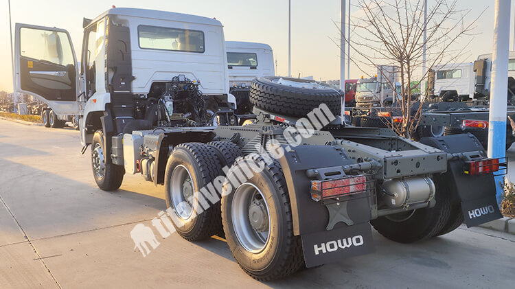 Howo Nx 400 Tractor Head for Sale in Ghana