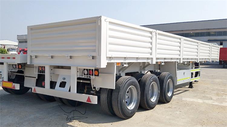 Tri Axle Side Wall Trailer for Grain Transport in Zambia