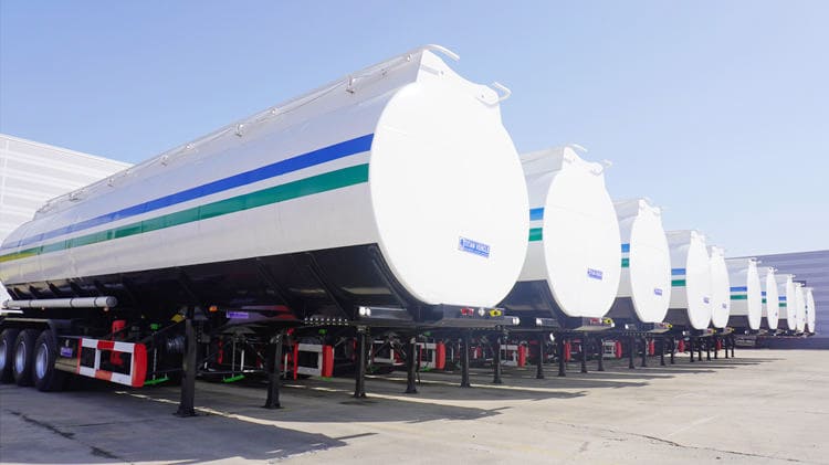 Tri Axles 45000L Tanker Truck Trailer