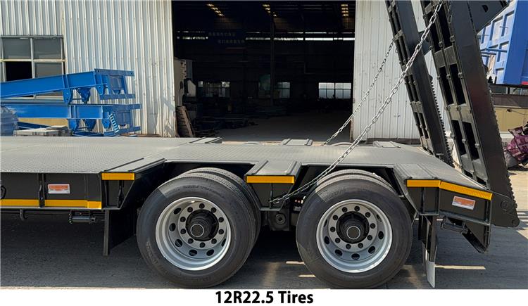 Super Doll Low Bed Truck Trailer for Sale In Tanzania - Super Doll Trailer Manufacture Co Ltd