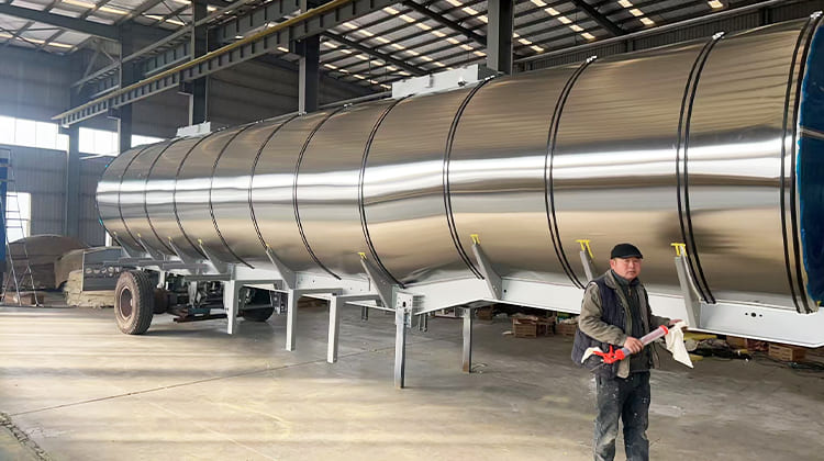 Stainless Steel Chemical Fuel Tanker Semi Trailer Price for Sale in Zimbabwe