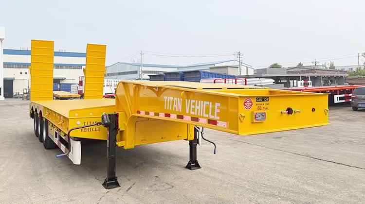 Tri Axle Lowbed Truck Low Loader Trailer for Sale in Guam