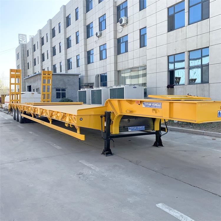 3 Axle Lowbed Semi Trailer Truck